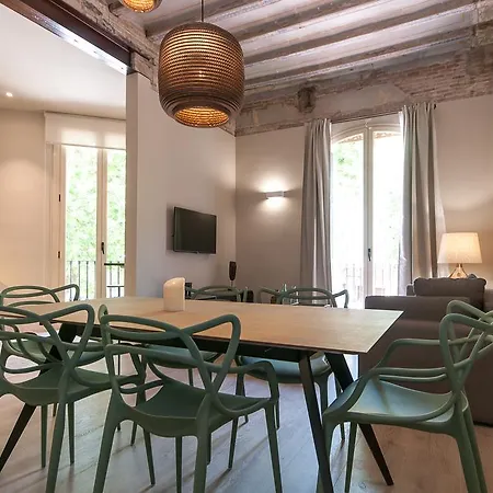 Weflating Suites Sant Antoni Market Barcelona Room photo